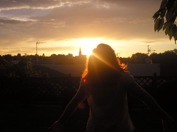 La Vie Française: The Tying and Untying of Strings